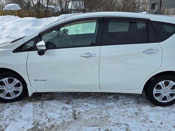 2018 Nissan Note e-Power II Рестайлинг, белый, 1369000 рублей - вид 6