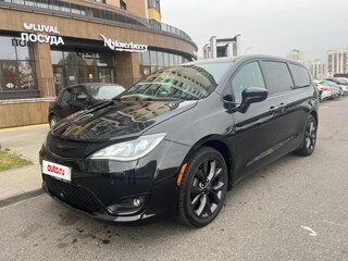 2019 Chrysler Pacifica RU, чёрный, 1900000 рублей, вид 2