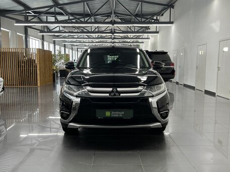 2016 Mitsubishi Outlander III Рестайлинг 2, чёрный, 1445000 рублей, вид 3