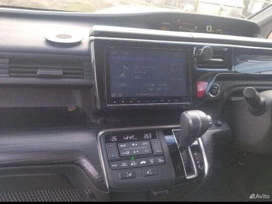 2016 Honda Stepwgn V, белый, 2100000 рублей - вид 5