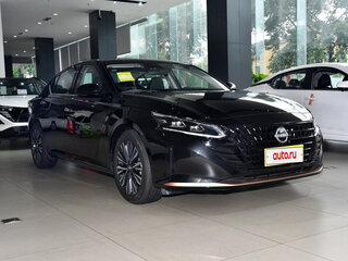 2025 Nissan Altima VI (L34) Рестайлинг, чёрный, 2657000 рублей, вид 3