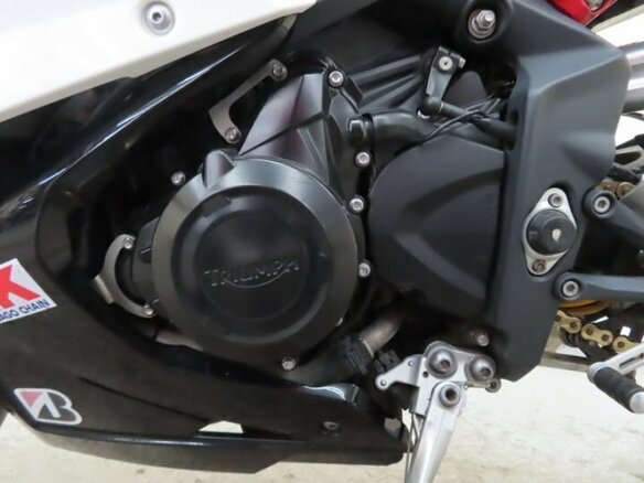 2010 Triumph Daytona 675, белый, 849000 рублей - вид 15