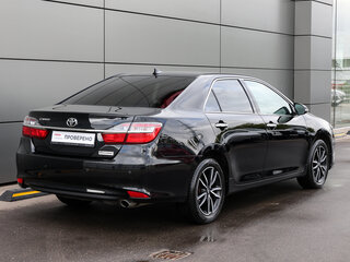 2017 Toyota Camry VII (XV50) Рестайлинг 2, чёрный, 2349000 рублей, вид 5