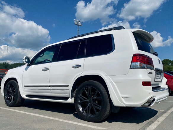 2014 Lexus LX 570 III Рестайлинг, белый, 5990000 рублей - вид 11