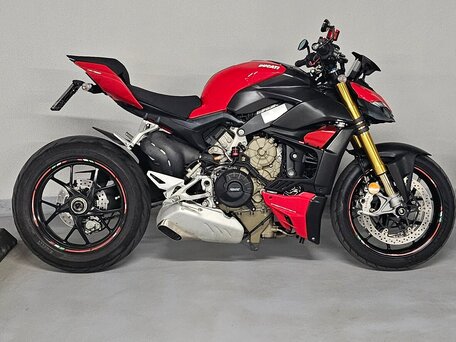 2022 Ducati Streetfighter V4, красный, 2222222 рублей, вид 1