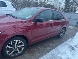 2021 Volkswagen Polo VI, пурпурный, 1650000 рублей, вид 4