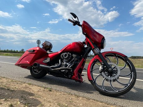 2019 Harley-Davidson Street Glide, красный, 3199000 рублей, вид 1