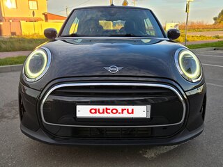 2021 Mini Hatch Cooper III (F55/F56) Рестайлинг 2, чёрный, 2520000 рублей, вид 1