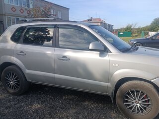 2008 Hyundai Tucson I, серебристый, 850000 рублей, вид 2