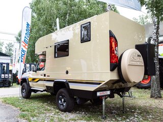 2023 Toyota Land Cruiser 79 70 Series Рестайлинг 1, бежевый, 18000000 рублей, вид 4