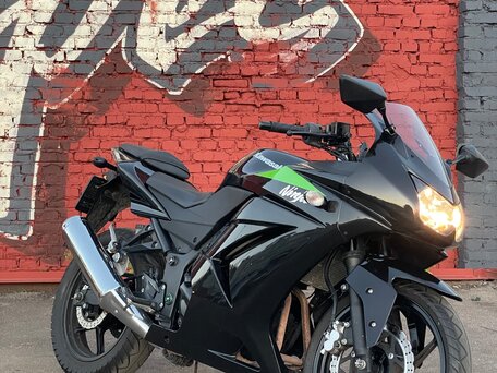 2008 Kawasaki Ninja 250R, чёрный, 260000 рублей, вид 3