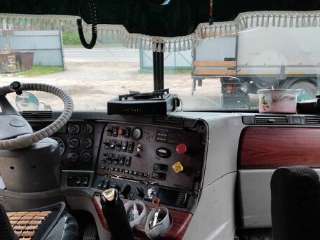 2005 Freightliner Century Class, зелёный, 1950000 рублей, вид 2