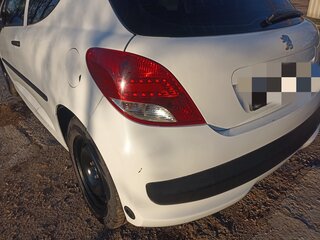 2010 Peugeot 207 I Рестайлинг, белый, 480000 рублей, вид 5