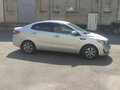2014 Kia Rio III, серебристый, 750000 рублей - вид 2