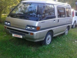 1987 Mitsubishi Delica III, серый, 500000 рублей, вид 1