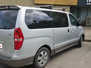 2008 Hyundai Grand Starex I, серый, 1400000 рублей, вид 3