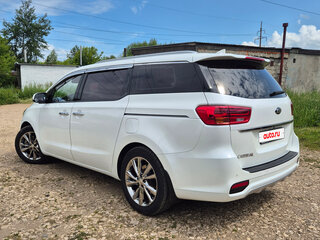 2018 Kia Carnival III, белый, 2700000 рублей, вид 5