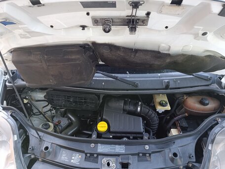 2006 Renault Trafic, белый, 1760000 рублей, вид 1