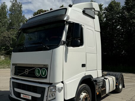 2011 Volvo FH, белый, 5200000 рублей, вид 2