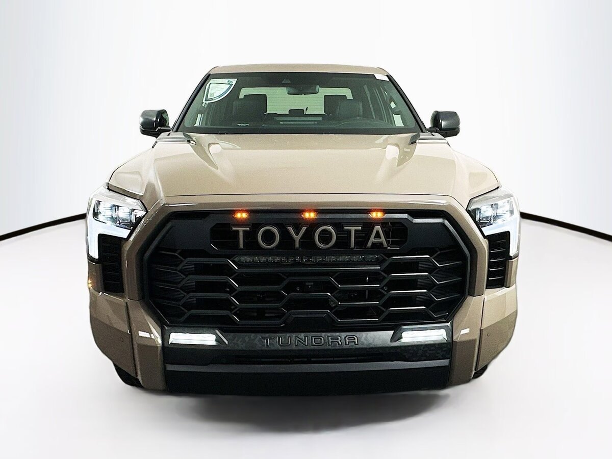 Открыть фотографии: Toyota Tundra III