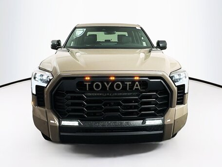 Toyota Tundra III