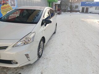 2014 Toyota Prius Alpha I (ZVW40/41), белый, 1550000 рублей, вид 1