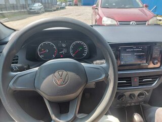 2021 Volkswagen Polo VI, серебристый, 1900000 рублей, вид 5