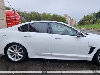2014 Jaguar XF I Рестайлинг, белый, 1700000 рублей, вид 4