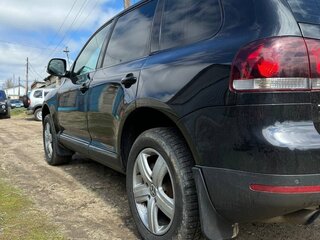 2007 Volkswagen Touareg I Рестайлинг, чёрный, 1050000 рублей, вид 5