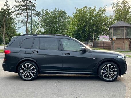 2019 BMW X7 M50d I (G07), чёрный, 7000000 рублей, вид 4
