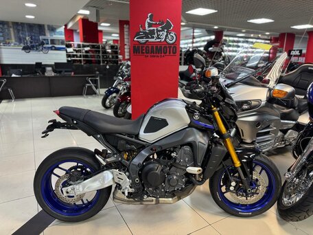 2022 Yamaha MT-09 (FZ-09), серебристый, 1120000 рублей, вид 1