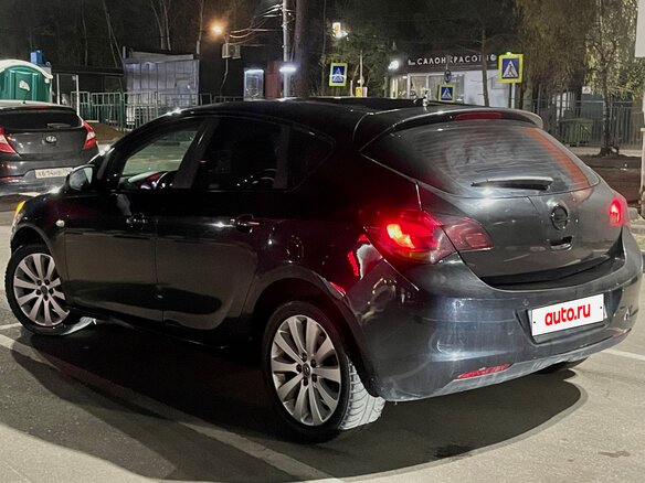 2011 Opel Astra J, чёрный, 400000 рублей - вид 5