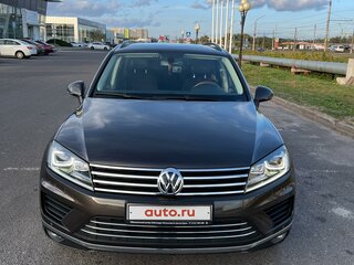 2015 Volkswagen Touareg II Рестайлинг, коричневый, 2700000 рублей, вид 2