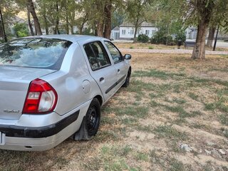 2005 Renault Symbol I Рестайлинг, серый, 220000 рублей, вид 3
