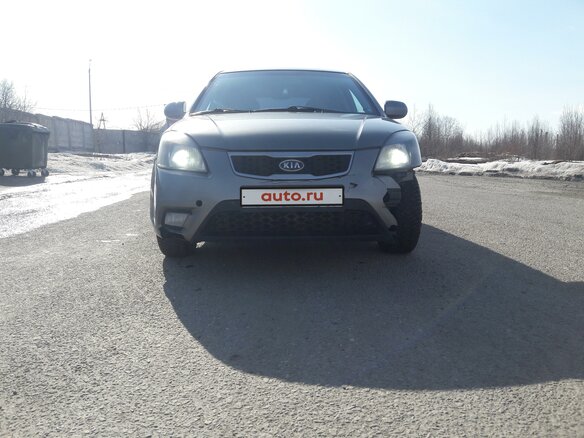 2011 Kia Rio II Рестайлинг, серый - вид 4