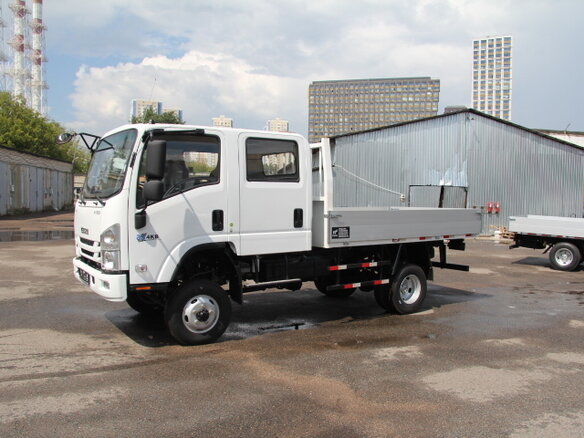 2026 Isuzu Elf (N-series), белый, 5690000 рублей - вид 2
