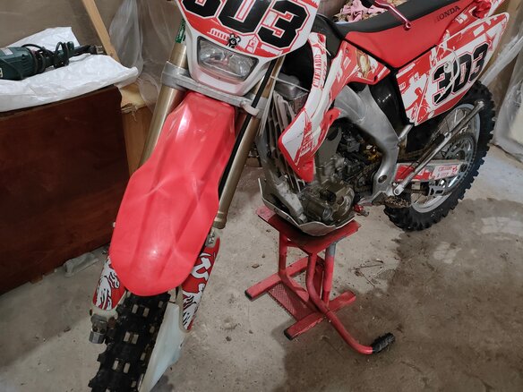 2005 Honda CRF 250X, красный, 360000 рублей - вид 1