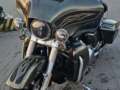 2016 Harley-Davidson Street Glide Special, золотистый, 1580000 рублей, вид 4