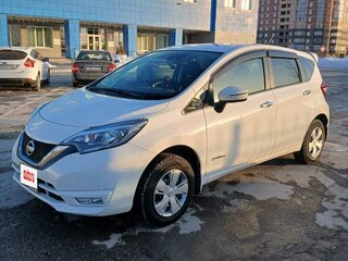 2019 Nissan Note e-Power II Рестайлинг, белый, 1360000 рублей, вид 3