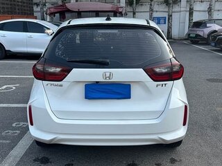 2022 Honda Fit IV, белый, 856000 рублей, вид 3
