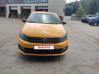 2017 Volkswagen Polo V Рестайлинг, жёлтый, 420000 рублей, вид 3