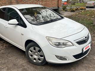 2011 Opel Astra J, белый, 500000 рублей, вид 2
