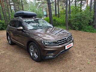 2018 Volkswagen Tiguan II, коричневый, 3000000 рублей, вид 2