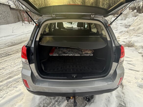 2010 Subaru Outback IV, серебристый, 1280000 рублей - вид 12