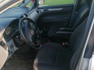 2003 Toyota Avensis Verso I, серебристый, 400000 рублей, вид 4