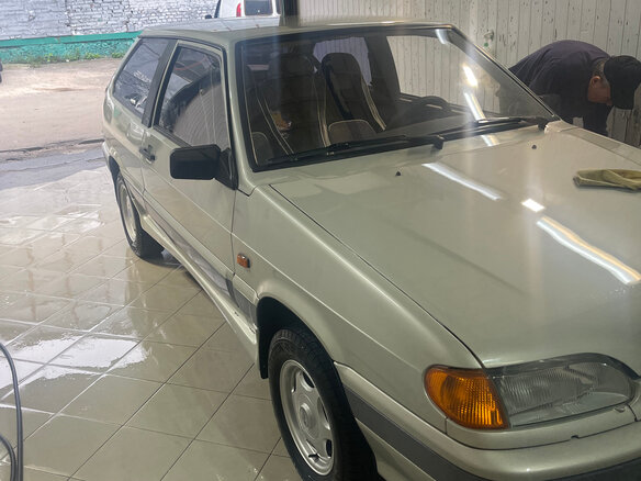 2006 Lada (ВАЗ) 2113, серебристый, 500001 рублей - вид 2