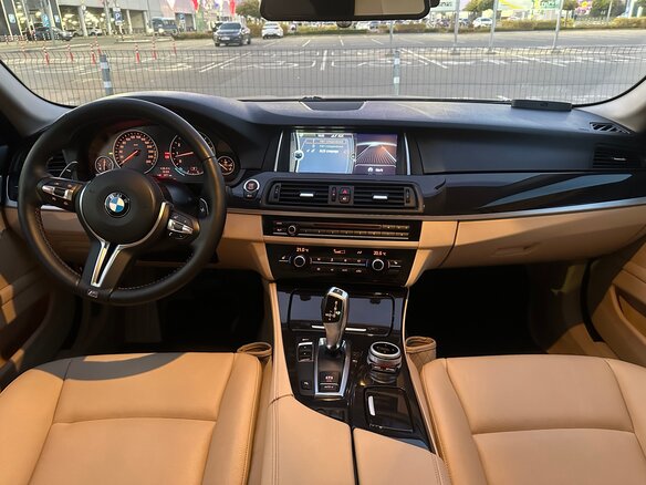 2013 BMW 5 серии 520i VI (F10/F11/F07), чёрный, 2020000 рублей - вид 10