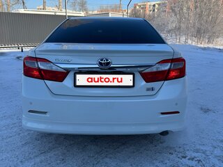 2013 Toyota Camry Japan Market VII (XV50), белый, 1400000 рублей, вид 4