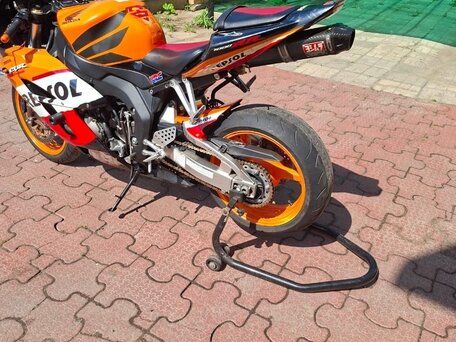 2005 Honda CBR 1000 RR/RA Fireblade, оранжевый, 600000 рублей, вид 3