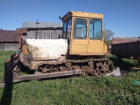 1990 ВгТЗ ДТ-75, жёлтый, 300000 рублей, вид 2